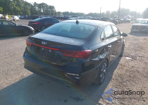 2021 Kia Forte Lxs z USA, uszkodzony, nr VIN 3KPF24AD7ME266500